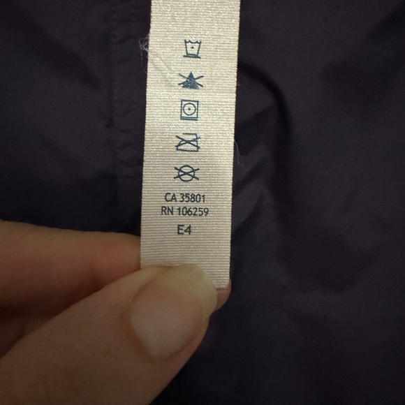 Lululemon Men's Dark Purple Flat Front Golf Shorts - Picture 4 of 4